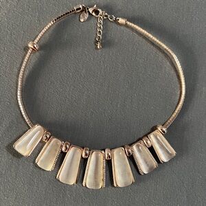 Elegant Rosegold Necklace with Cream Accents